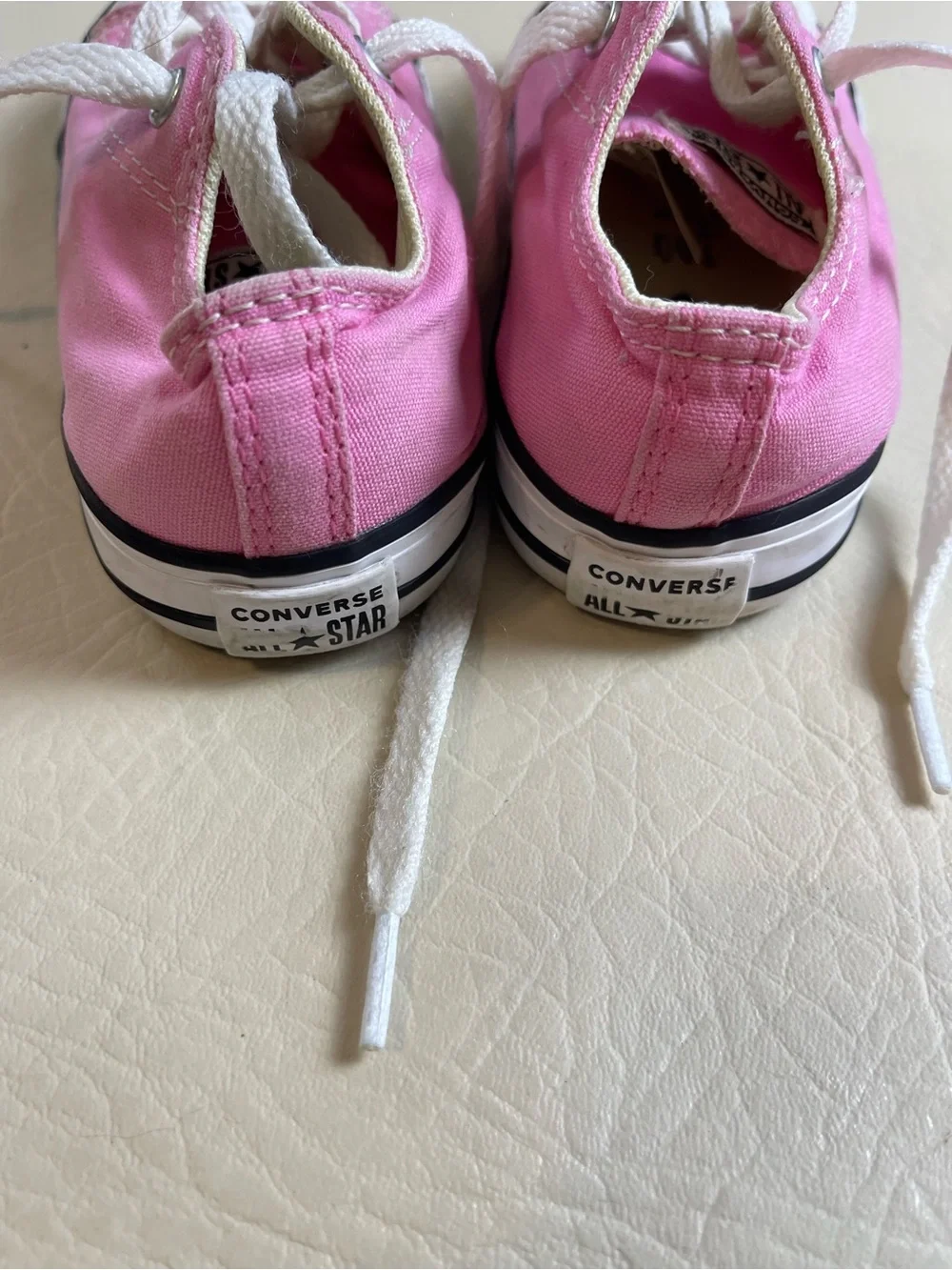 Kids pink low top converse toddler 9